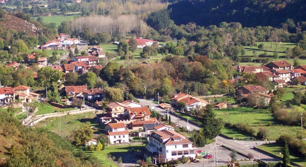 Casa Rural Caborzal Renedo De Cabuerniga Exterior foto